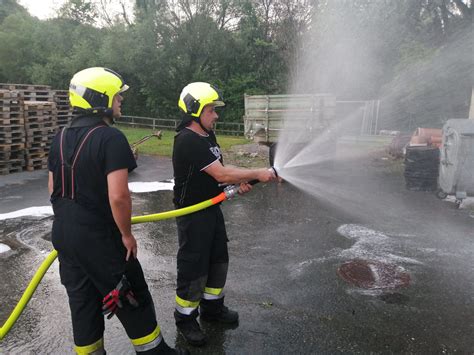 Allgemeine Bung Brandbek Mpfung Freiwillige Feuerwehr