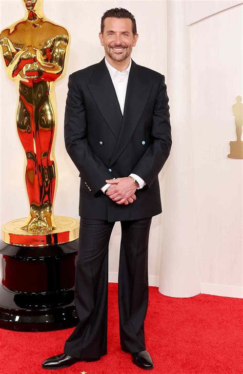 Bradley Cooper Brings Mom as Date to 2024 Oscars | Photos