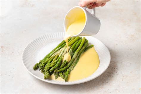 Easy Blender Hollandaise Sauce Recipe