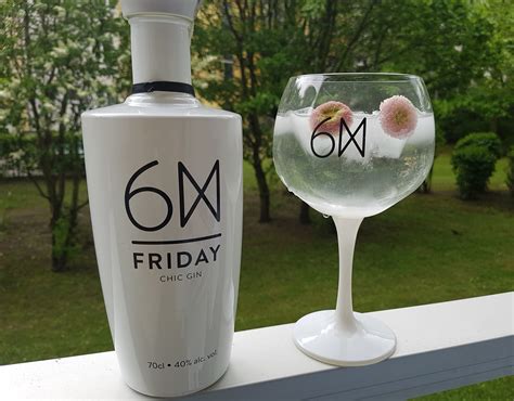 Der Friday Chic Gin Aus Portugal Online Im Review Bei Amagin