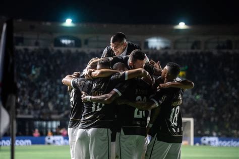 Podendo deixar o Z 4 Vasco visita o América MG pelo Brasileirão as