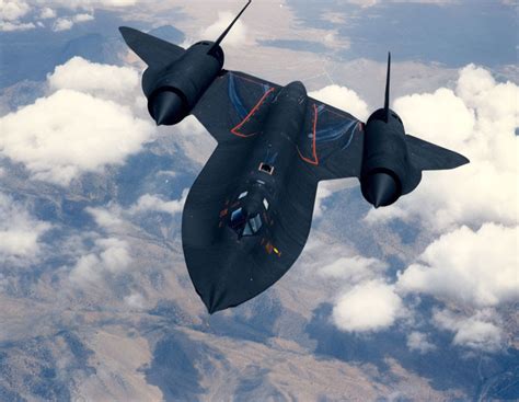 Alizul Lockheed Sr Blackbird The Fastest Plane On Earth