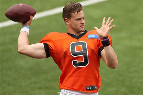 Joe Burrow Unveils New Look At Bengals Offseason Practices