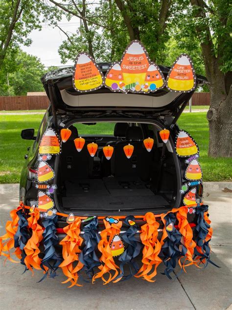 40+ Trunk or Treat Decorating Ideas | Fun365