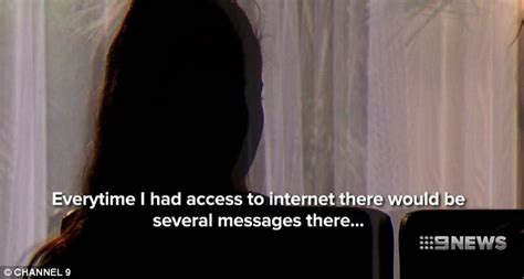 Snapchat Predator Demands Naked Photos From Girl Daily Mail Online