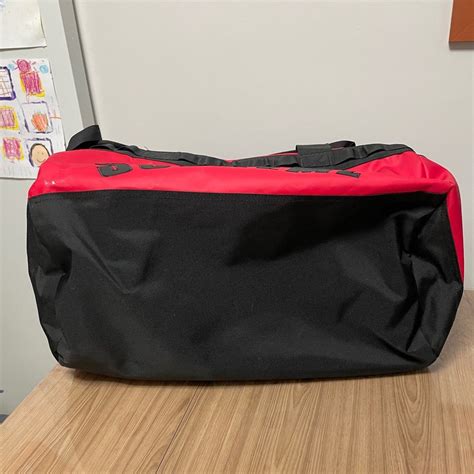 Supreme The North Face Arc Logo Small Base Camp Duffle Bag Red 名牌 手袋及銀包 Carousell