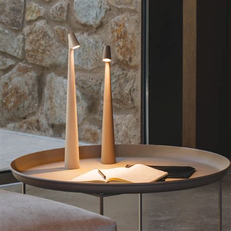 Vibia Lampada Da Tavolo Africa Portatile Beige D Longho