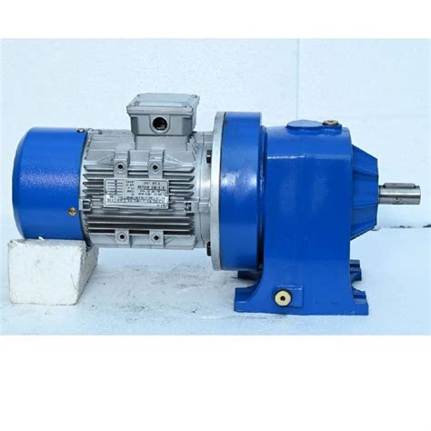 W Three Phase Inline Helical Geared Motor For Conveyors Voltage