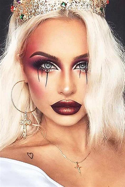 45 Glam And Sexy Vampire Makeup Ideas 2021