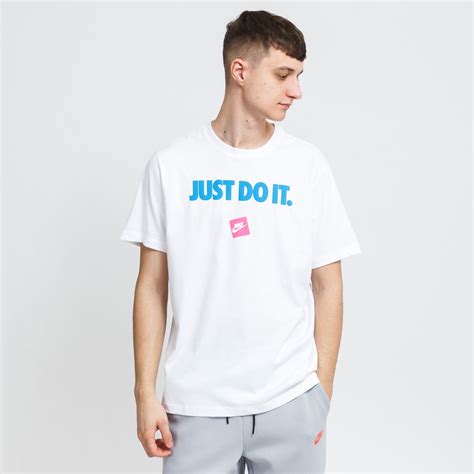 Nike Sportswear Just Do It Tee