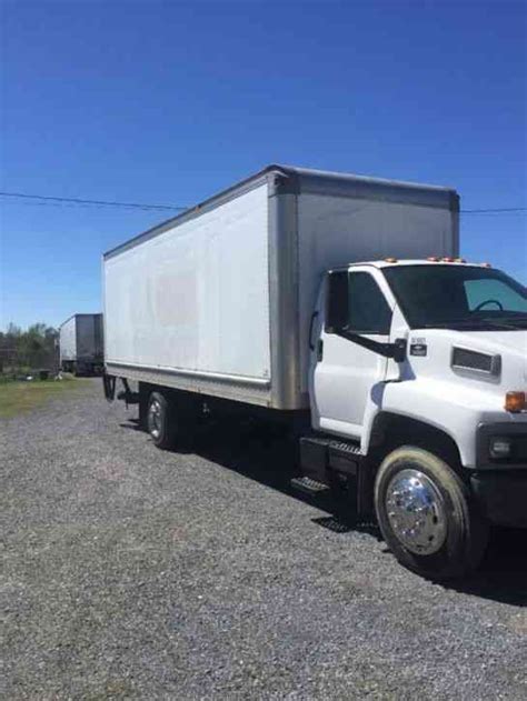 Gmc 6500 2005 Van Box Trucks