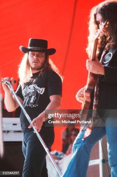 Lynyrd Skynyrd Photos And Premium High Res Pictures Getty Images