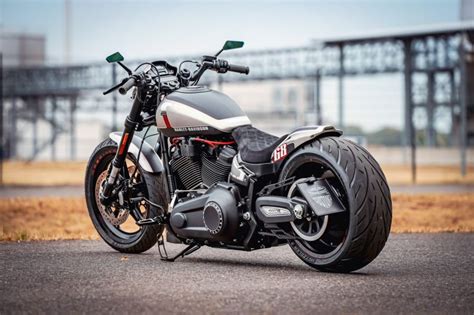 Harley Davidson Softail Fxdr Gt By Thunderbike