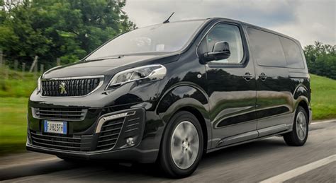 Peugeot Traveller Lauto Gigante Nove Posti E Spazio Per Tanti Bagagli