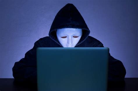 Dark Web Expert Reveals Horror Of Investigating Paedophiles On Sick Online Forums Daily Record