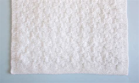 Ravelry: Willow ~ Newborn or Preemie Baby Blanket pattern by marianna mel