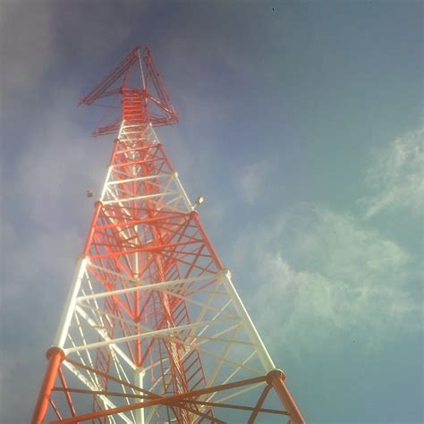 3 Leg Tubular Telecommunication Antenna Gsm Tower With Galvanization China Wifi Tower And