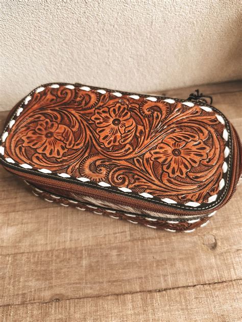 Classic Hand Tooled Cowhide Makeup Kit Leather Toiletry Bag Leather