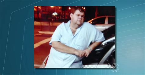 G1 Homem é Encontrado Morto Dentro De Carro Em Barra Mansa Rj