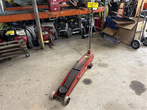 Jet Jsj 5m 5 Ton Floor Jack Bigiron Auctions