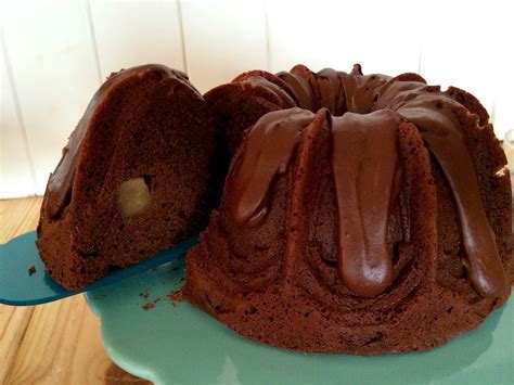 El Club De Los Dulceros Red Wine Chocolate Bundt Cake National