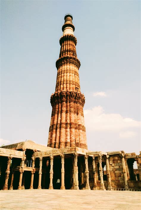 Qutub Minar, Delhi: Standing Tall and Magnificent | Veena World