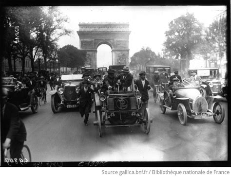 La Plus Vieille Voiture Du Monde Une Panhard Levassor De 1891