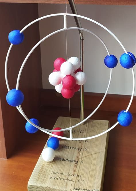 Konkurs M J Pomys Na Przestrzenny Model Atomu Lub Budow Cz Steczki