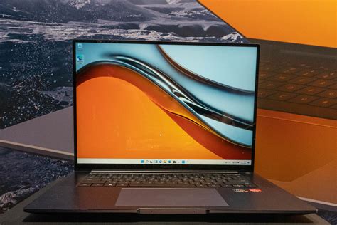 Первый взгляд на ноутбук Huawei MateBook 16 (2022): самая продвинутая ...