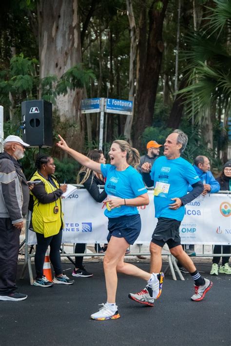 Tiago Leifert E Daiana Garbin Participam De Corrida Do GRAACC