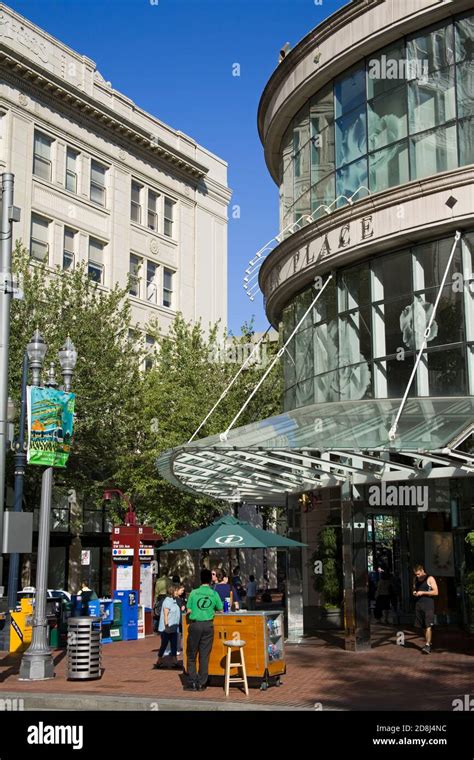 Pioneer Place Mall In The Downtown District Of Portland Oregon Usa