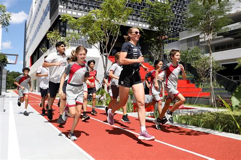 Singapore T100 Race Week Pro Athletes Impart Experiences In School Visits