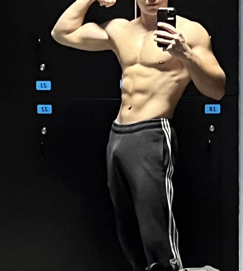 Cheeky Pump Pic 21 M Nudes Workoutgonewild NUDE PICS ORG