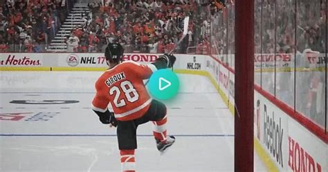 Claude Giroux sheathes his stick : r/EA_NHL