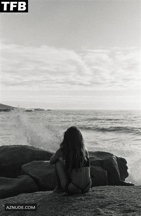 Lois Schindeler Sexy Poses Topless Showcasing Her Nude Tits In A Photoshoot AZNude