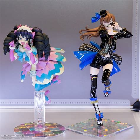 Pin By Christiana Agary On Idols Anime Figures Anime Figurines