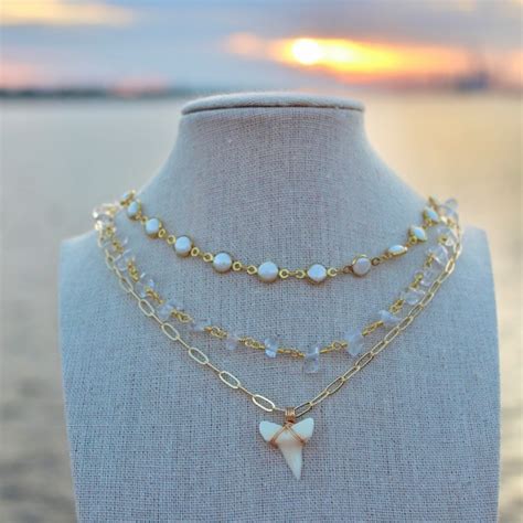 Sharktooth K Gold Necklace Etsy