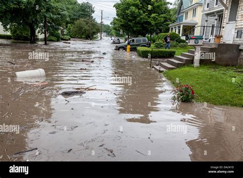 Les Inondations à Fort Plain New York Dans La Vallée De La Mohawk