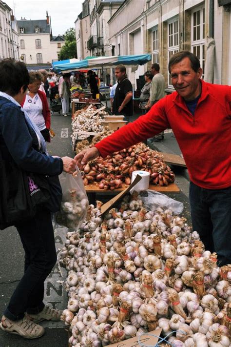 Et toujours la grosse affluence à la foire à l ail de Tours