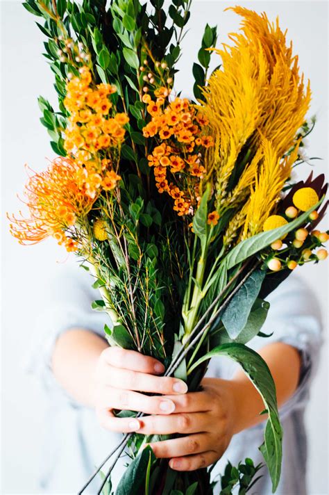 Autumn-Inspired Floral Arrangement | By Gabriella