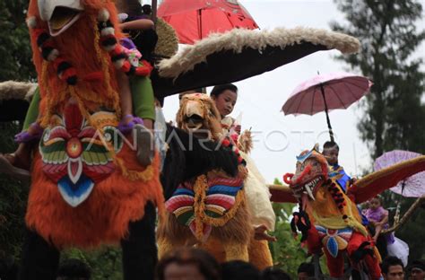 TRADISI RASULAN INDRAMAYU ANTARA Foto