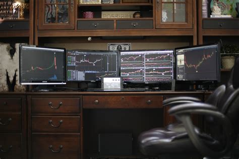 Trading Desks And Monitors From 24 Top Traders