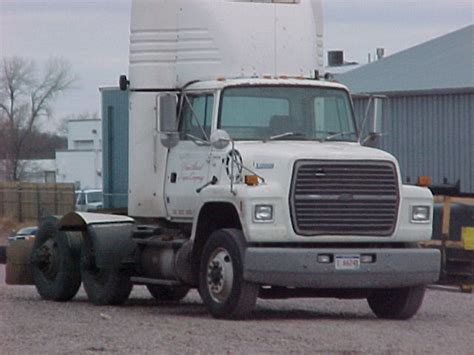 F0hz 16000a Ford Ln9000 Hood For Sale