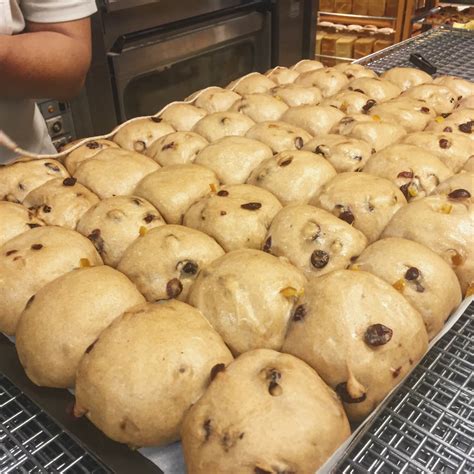Recap Giveaway Hot Cross Buns At COBS Bread Enter To Win Bread For A Year LINDA HOANG