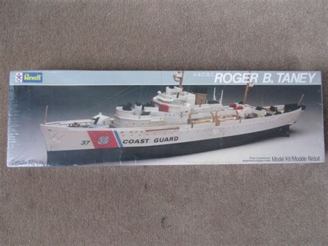 REVEL USCG ROGER B. TANEY MODEL KIT 5207 SEALED COAST GUARD CUTTER NOS ...