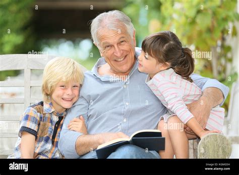 Grandpa With Grandchildren Hi Res Stock Photography And Images Alamy