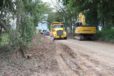 Inician trabajos de pavimentación de la vía a la USCO Pitalito