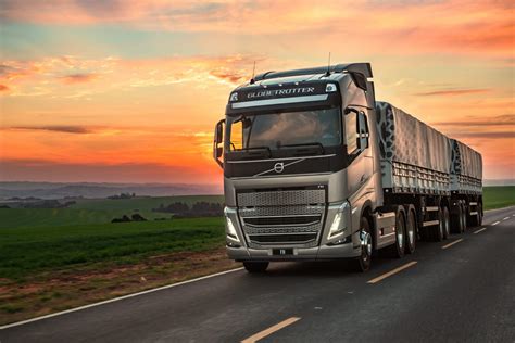 Volvo Fh Se Consolida Entre Os Caminh Es Mais Vendidos Em Julho