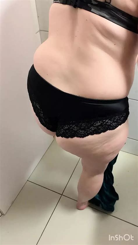 Showering Playing Shaving Amateur Amateur Porn Feat Ricci XHamster