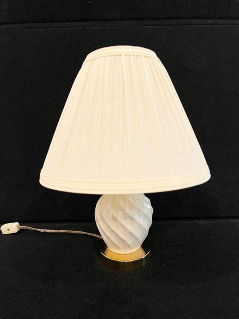 Lenox Pair 2 Porcelain Table Lamps